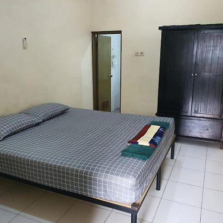 Taman Paradise Homestay Pradahkalikendal Экстерьер фото