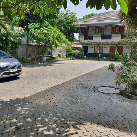 Taman Paradise Homestay Pradahkalikendal Экстерьер фото