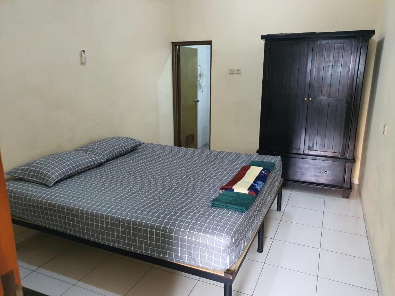 Taman Paradise Homestay Pradahkalikendal Экстерьер фото